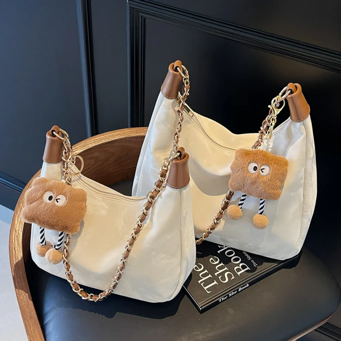 简约时尚大容量通勤包2025春季新款质感小众设计链条包ins腋下包