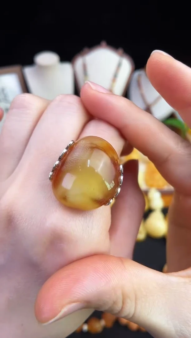 琥珀未镶嵌珠宝奇石柒月