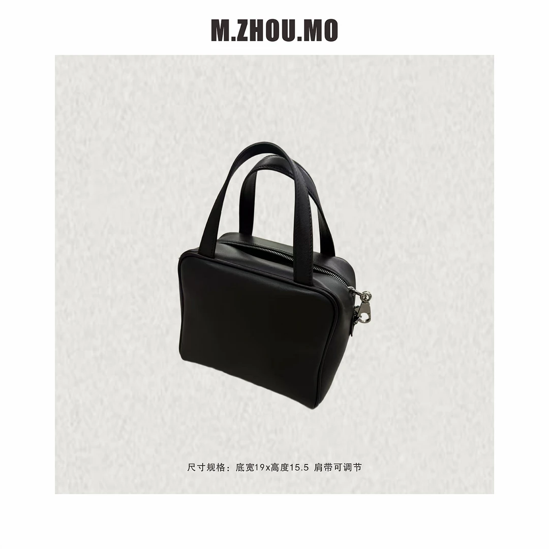 M.ZhOU.MO 时尚小众羊皮豆腐包手感丝滑女士包袋