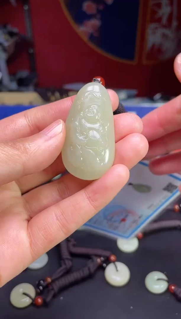 颈饰未镶嵌和田玉1