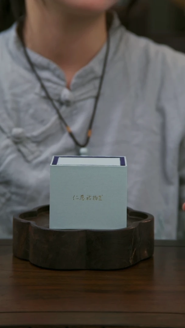 拍下联系客服核对订单