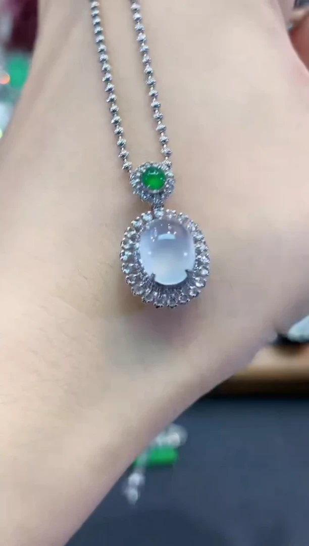 吊坠(不含链)18K金镶嵌翡翠B60