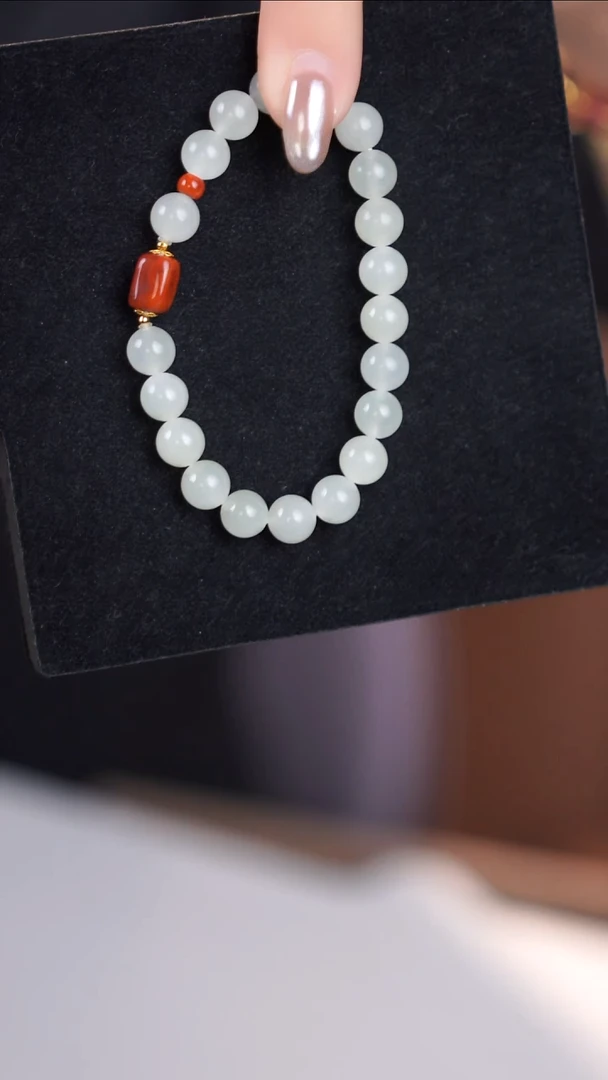 18K金镶嵌手链和田玉@