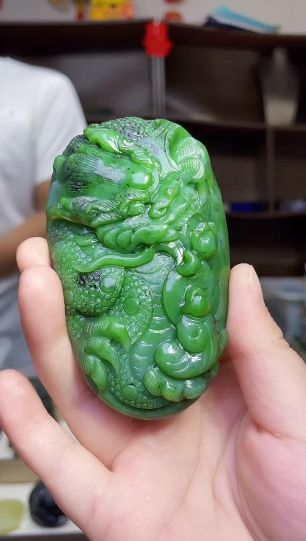 和田玉未镶嵌颈饰1
