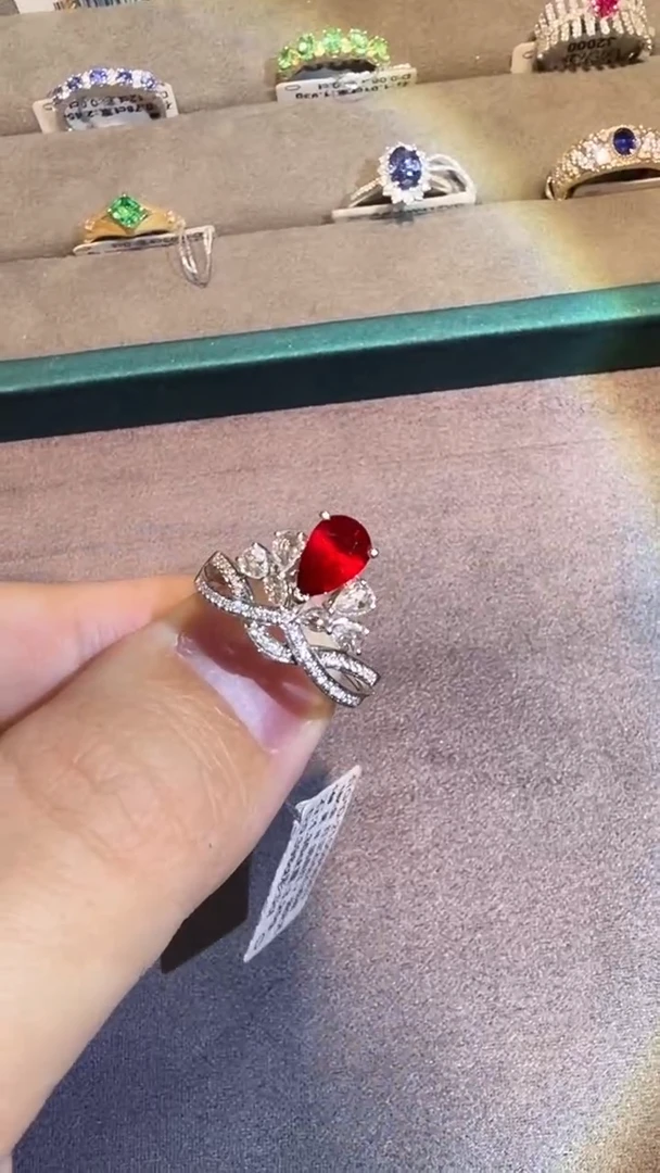 18K金镶嵌戒指红宝石1.3ct/无烧鸽血红/七天鉴赏期