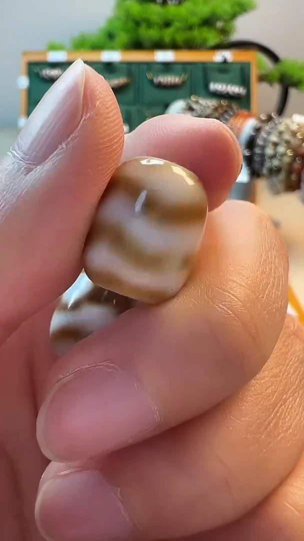 玛瑙/玉髓（覆膜）颈饰未镶嵌50（微瑕随机发货）