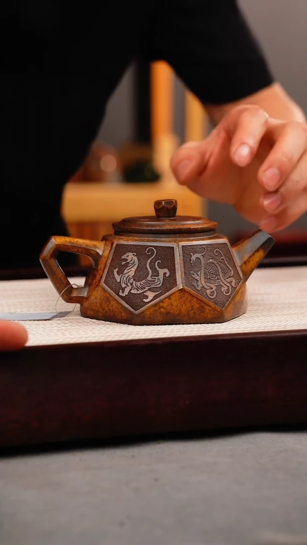 茶壶紫砂龙骨金砂 钻石 四大神兽