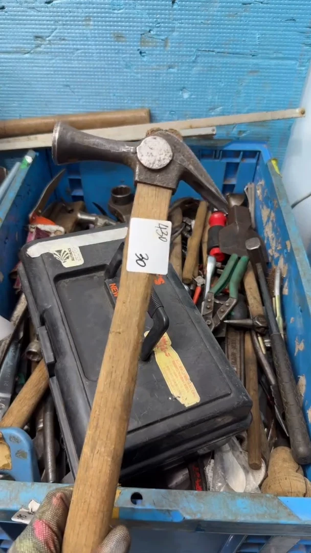 一***。家用五金工具一个