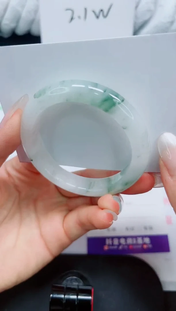 石英质玉手镯未镶嵌99-54