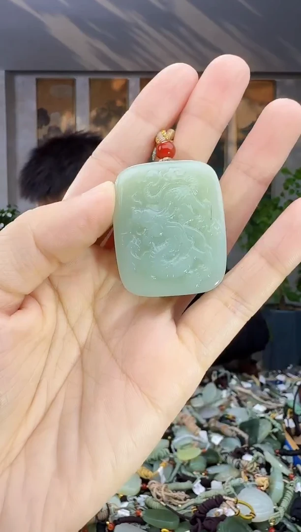 未镶嵌和田玉挂件拍一发一