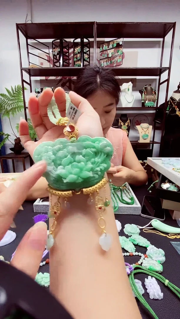 翡翠未镶嵌项链翡翠吊坠