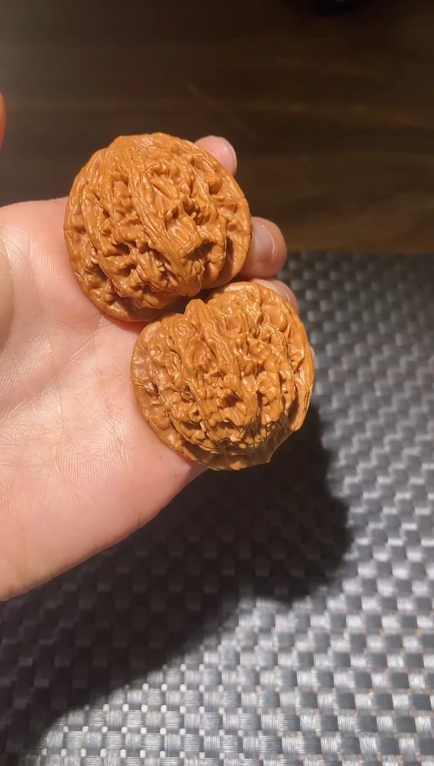 把件文玩核桃全品打底一代虎42（44克）