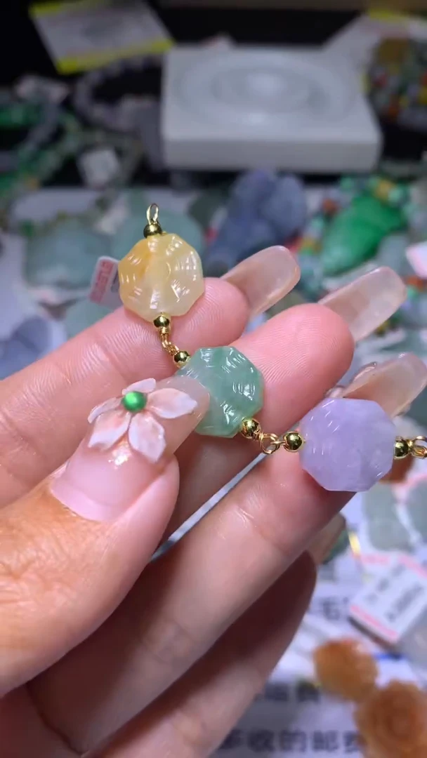 【闪购商品】翡翠颈饰未镶嵌MJX027200