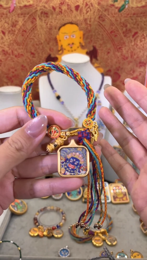 【闪购商品】吊坠大黑天手绘唐卡