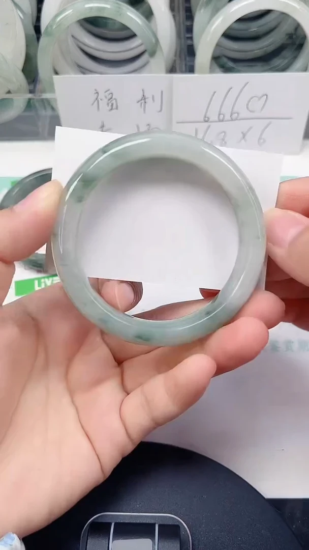 未镶嵌手镯石英质玉36-55/56