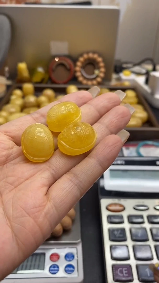琥珀未镶嵌珠宝奇石2598多样性发其一默认有瑕
