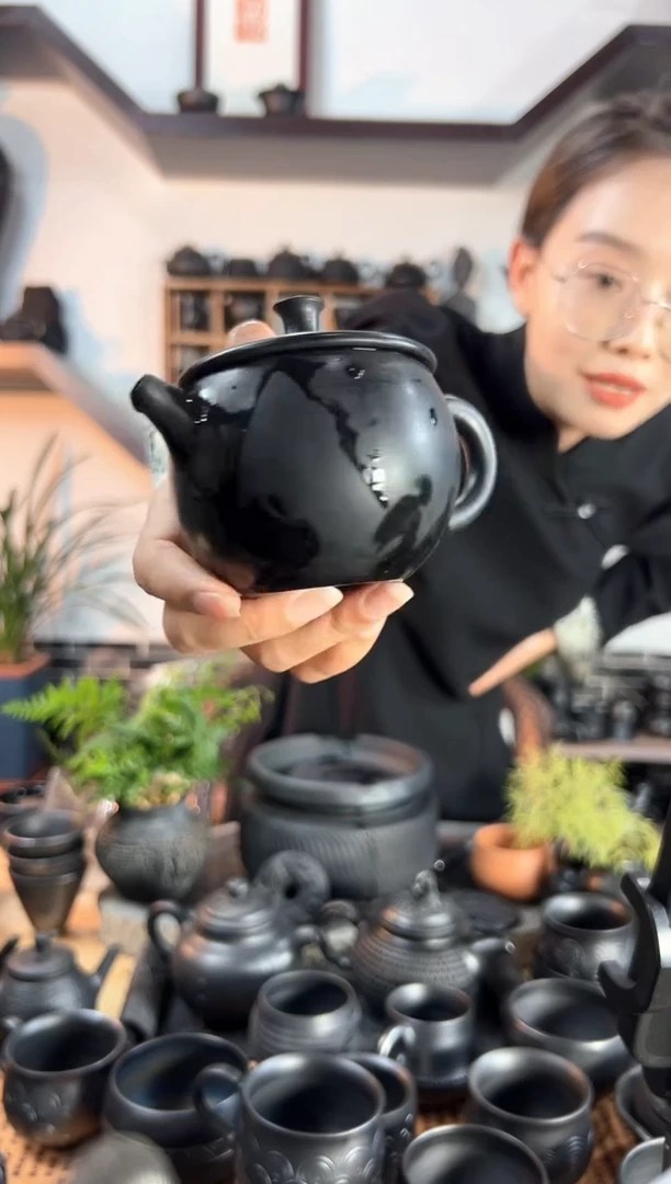 泥塑神农黑陶瑕疵壶