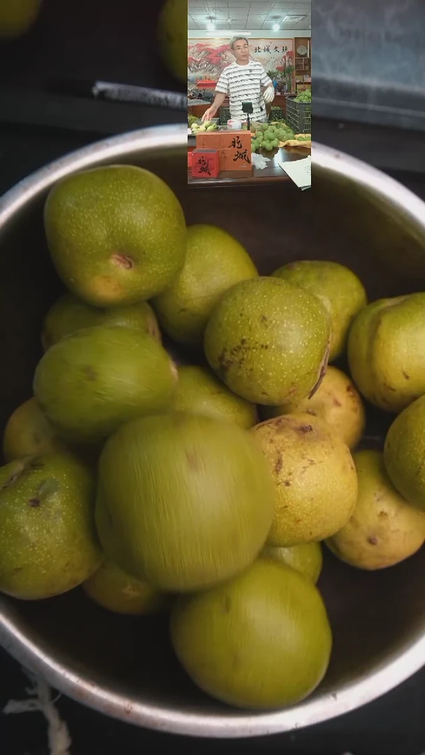 文玩核桃把件四座楼青皮58以上100个（售出不退不换）