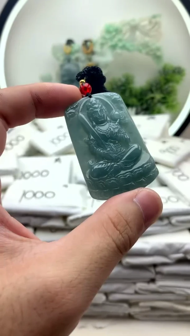 颈饰未镶嵌翡翠虚空藏1