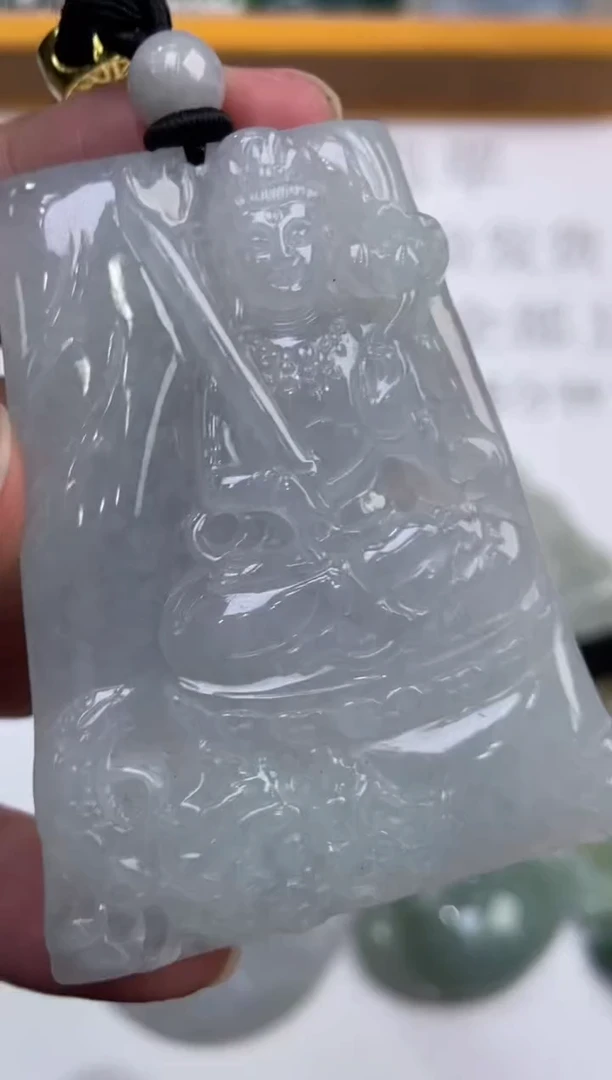 未镶嵌挂件翡翠376398    多人