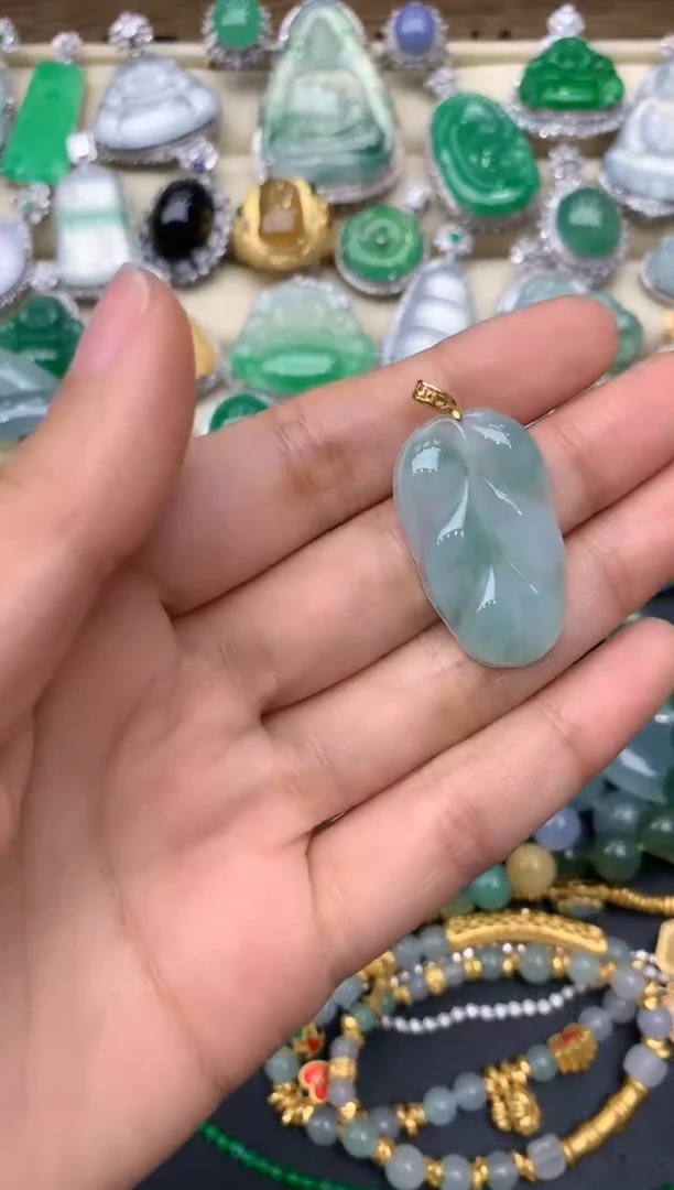 【闪购商品】翡翠颈饰18K金镶嵌39-中国好珍宝