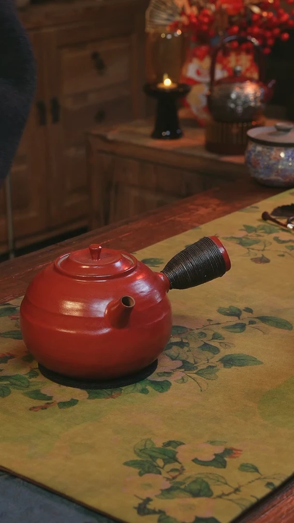 【闪购商品】瓷片侧把壶-------------