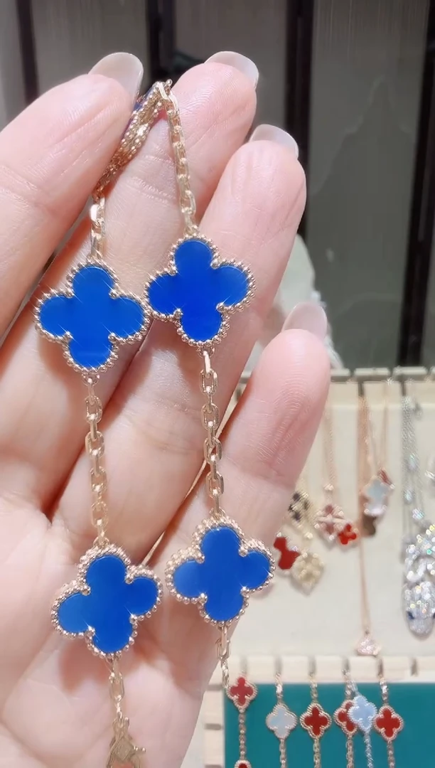 18K金镶嵌手链玛瑙/玉髓手链