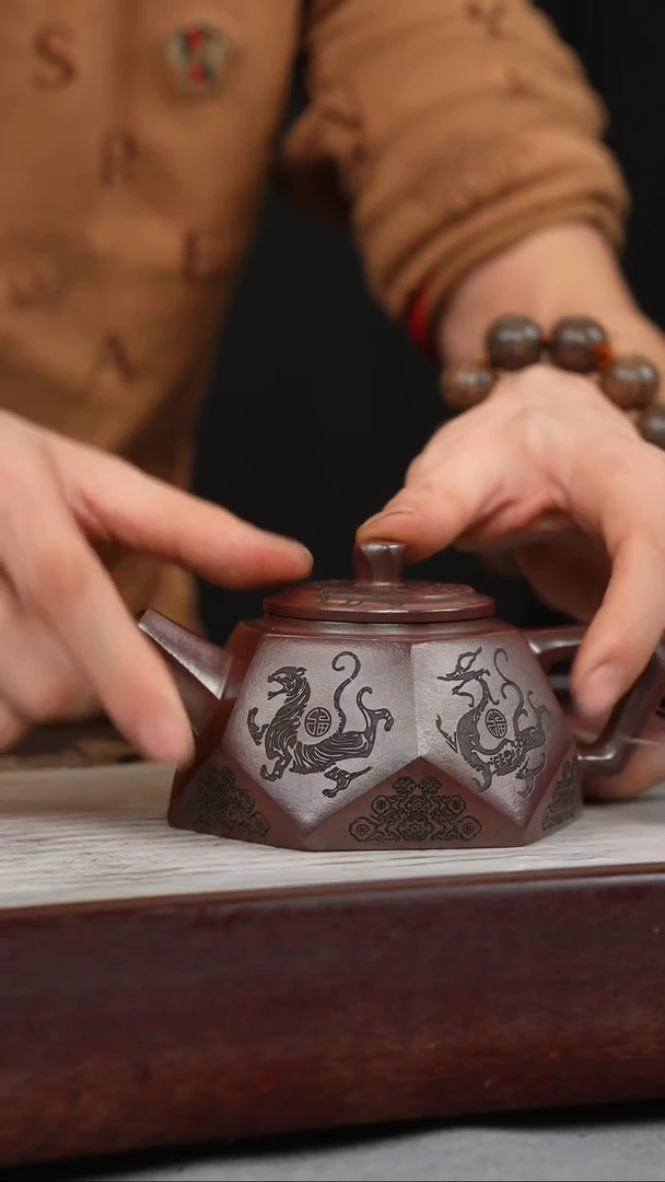 【闪购商品】紫砂茶壶石红 钻石 四大神兽