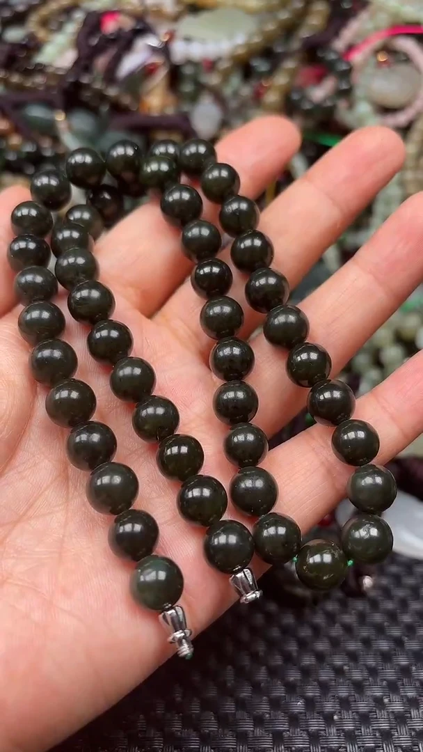 和田玉未镶嵌颈饰1