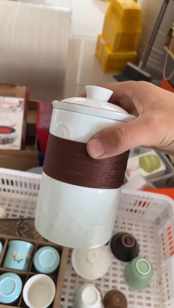 无运费险有瑕疵的摄影的产品有使用过的痕迹有点脏介意勿拍