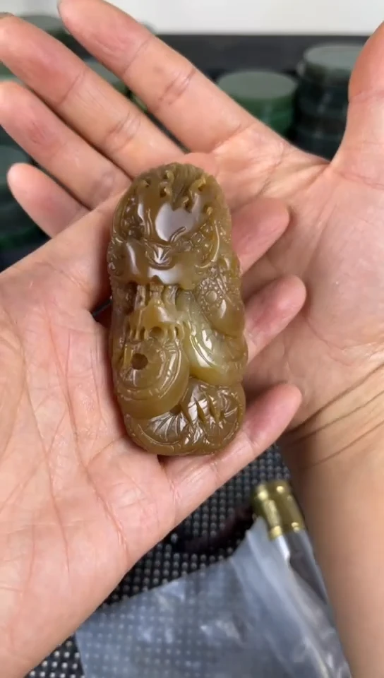 和田玉未镶嵌珠宝半成品龙