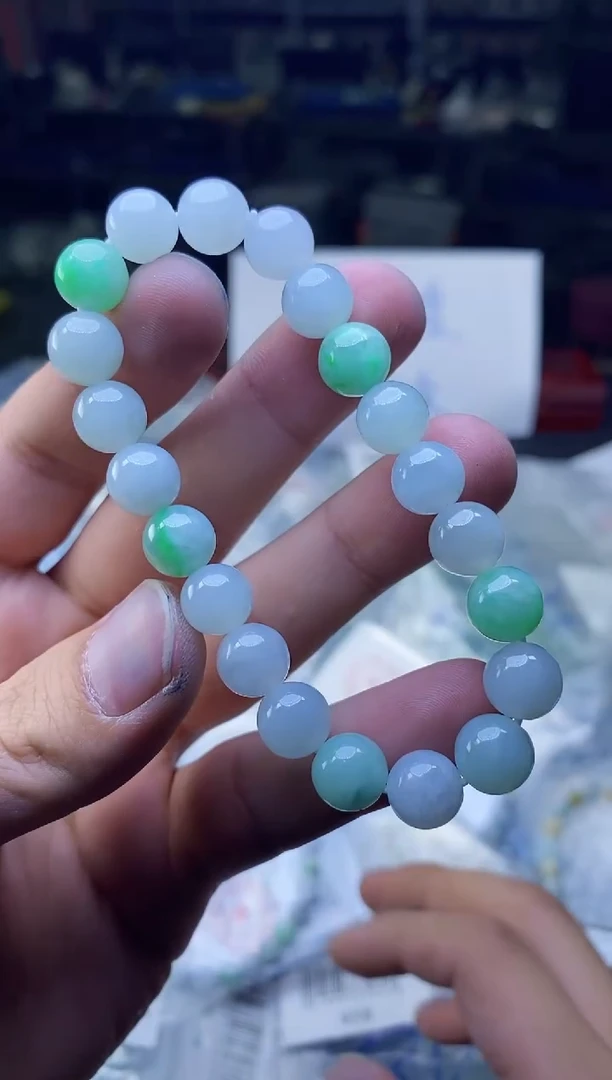 定制翡翠未镶嵌天然缅甸A货翡翠，多样性发货，拍一发一