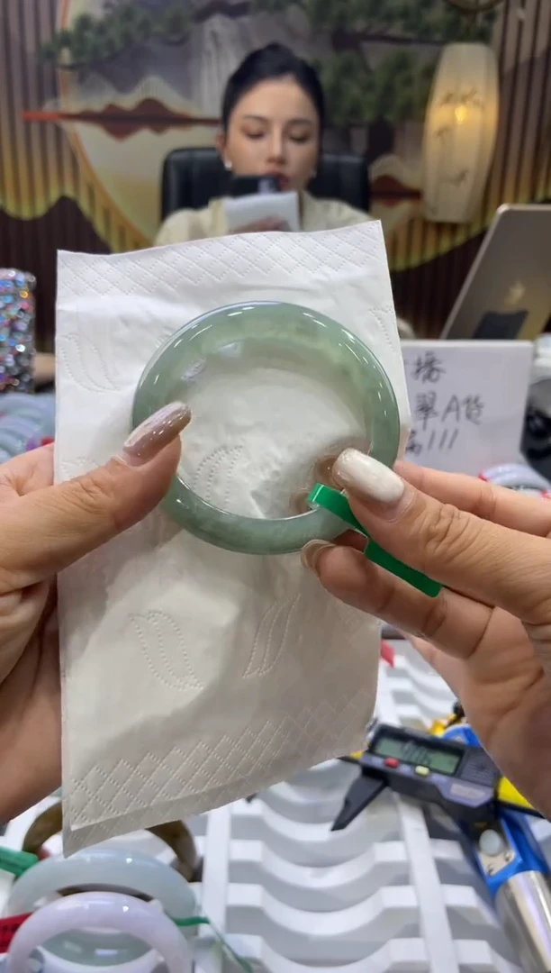 未镶嵌手镯翡翠00006250