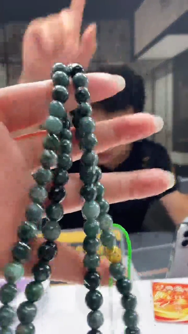 翡翠未镶嵌颈饰8.3天然翡翠A货006