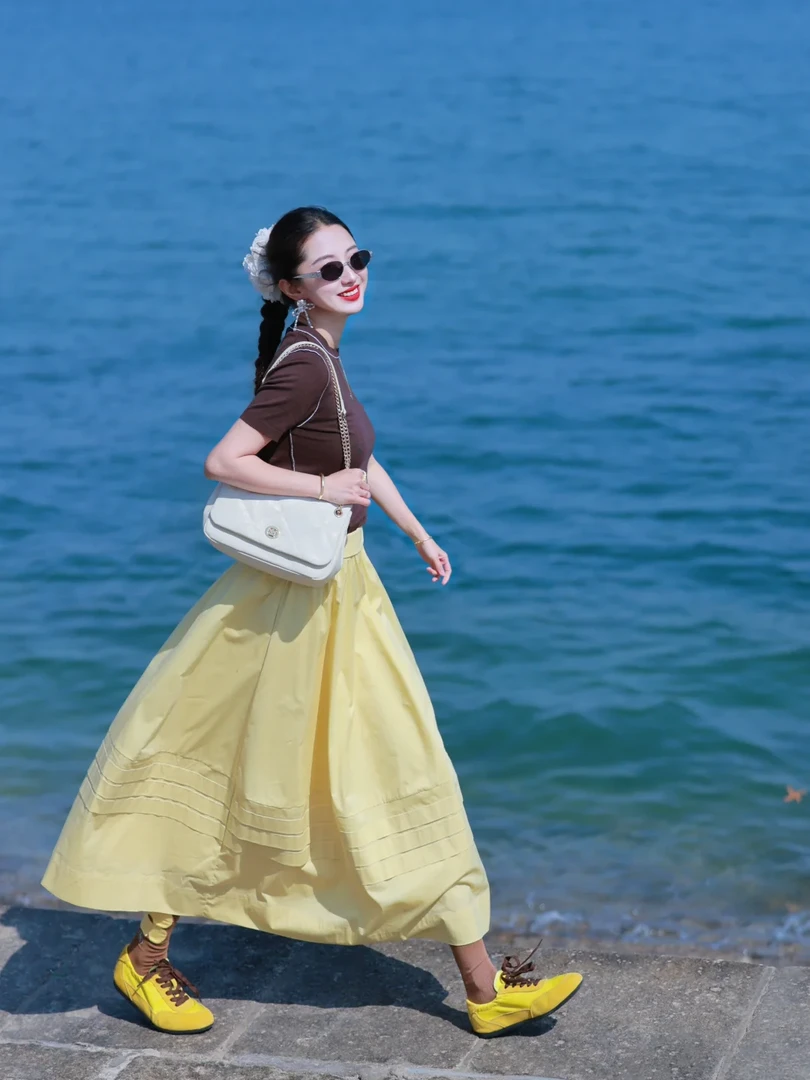 2025夏季新款韩系穿搭一整套女咖色短袖上衣高腰半身裙显瘦两件套