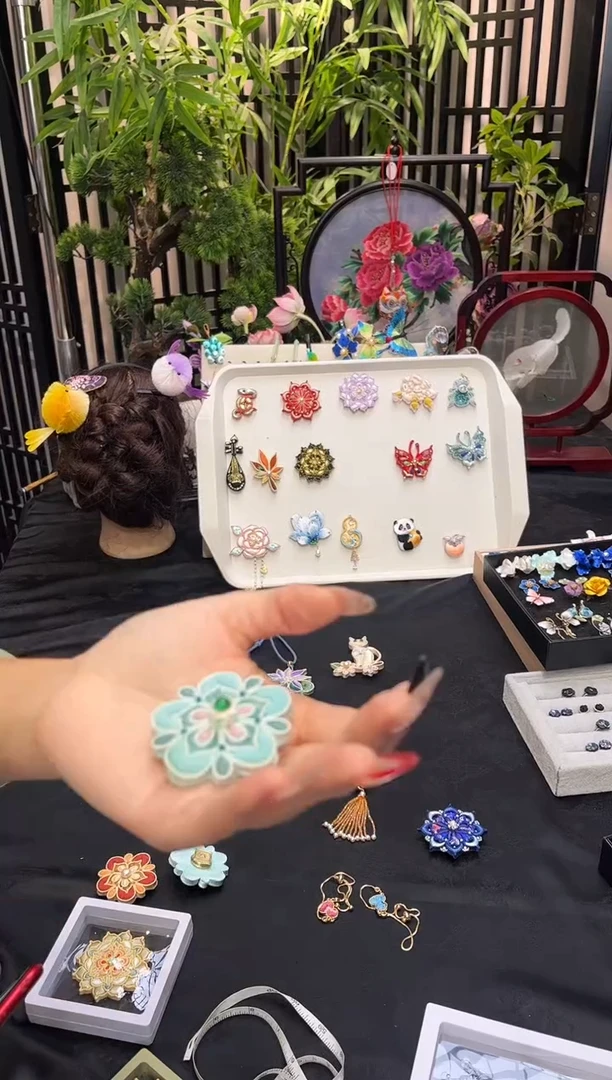 织绣七***夏非遗苏绣手工饰品