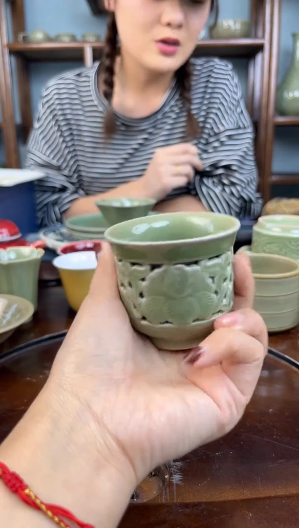 杯青瓷牡丹纹镂空主人杯微瑕福利