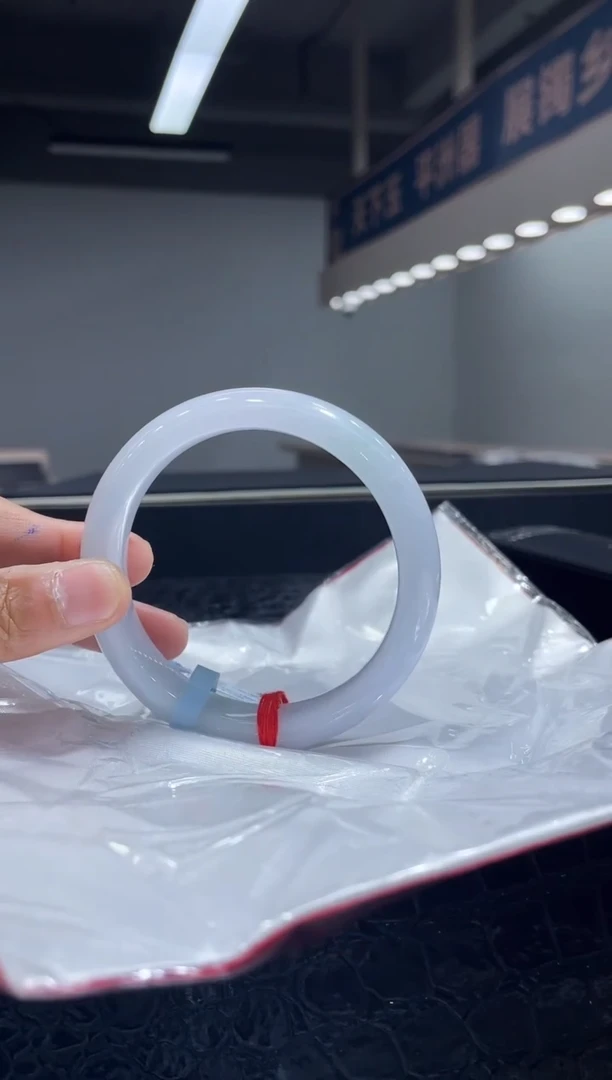 未镶嵌手镯翡翠4