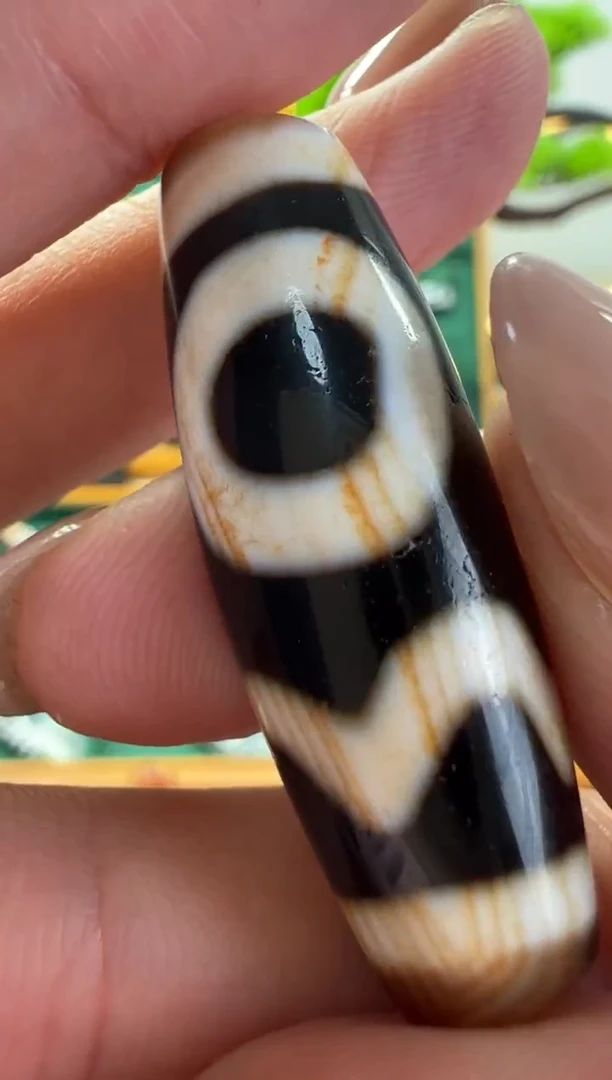 玛瑙/玉髓（覆膜）颈饰未镶嵌44.（微瑕 ）