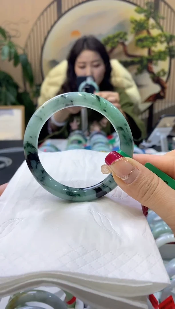 【闪购商品】翡翠手镯未镶嵌99905512