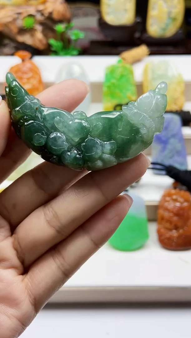 颈饰未镶嵌翡翠翡翠A货
