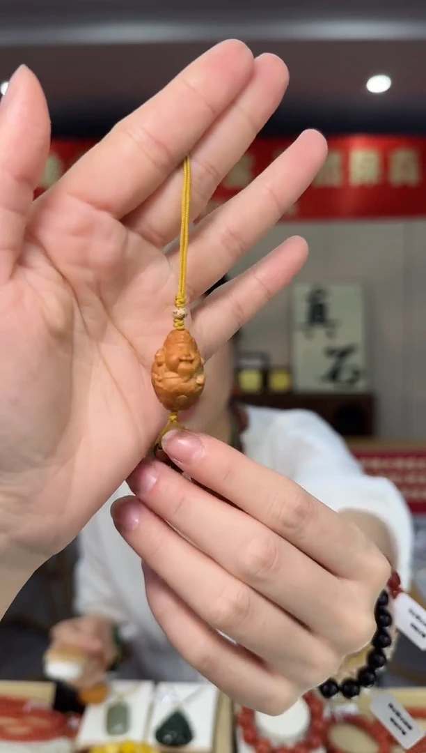 木质类财爷爷手机挂