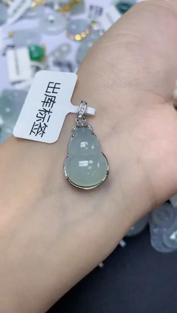 颈饰未镶嵌翡翠天然缅甸翡翠A货多样性发一件