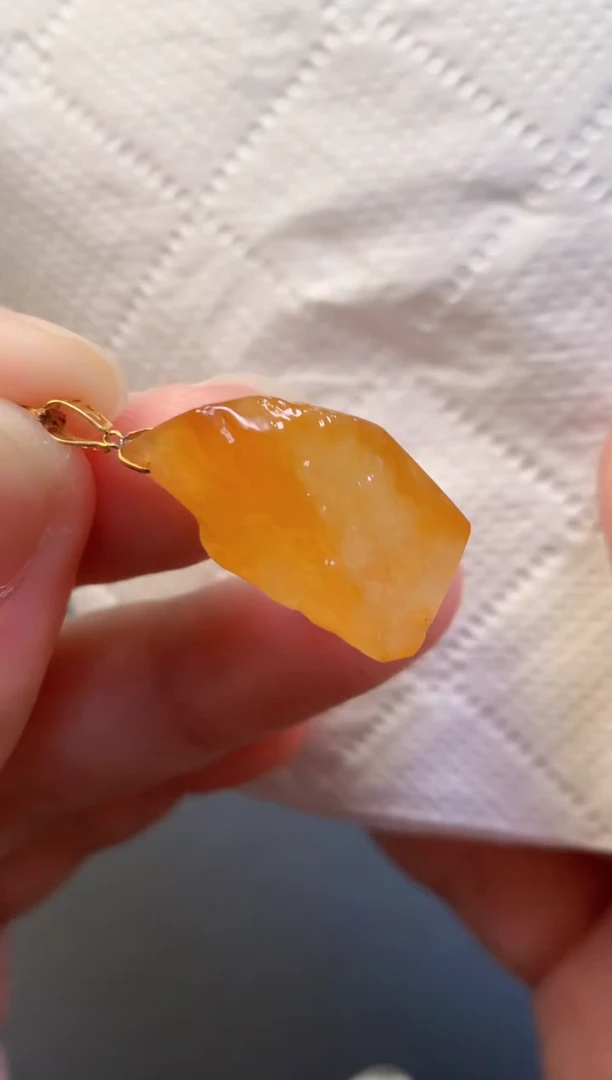 颈饰未镶嵌翡翠