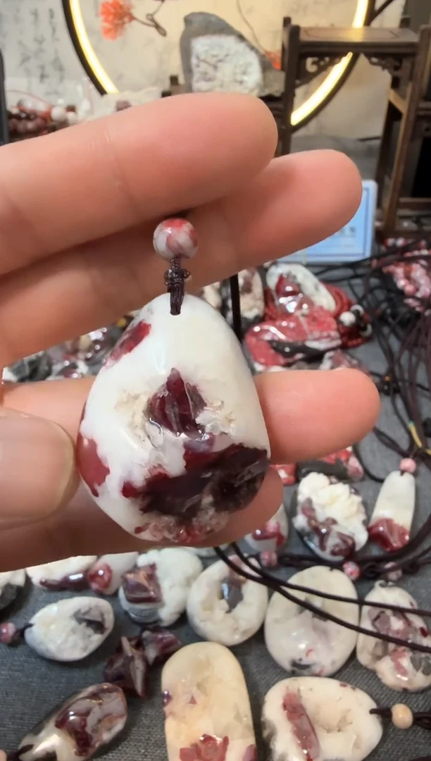 【闪购商品】天然辰砂大晶砂随行吊坠1
