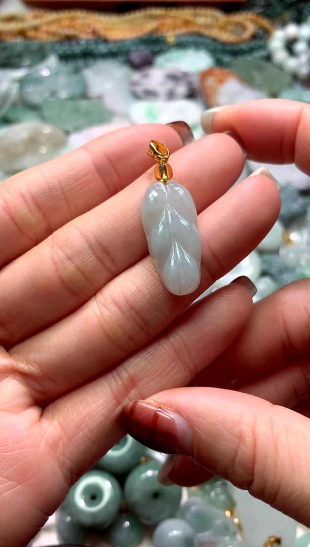 颈饰未镶嵌翡翠1