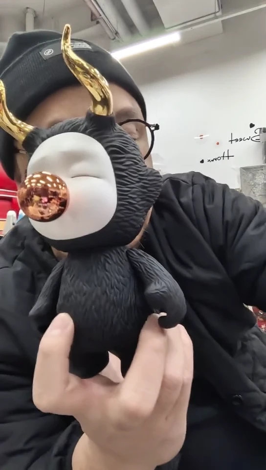 【白】牛宝宝黑色一个全新带盒