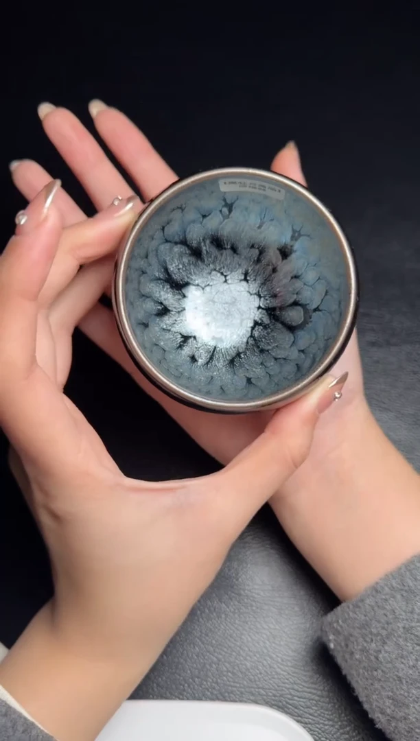 茶盏阙梅娇黑牡丹64