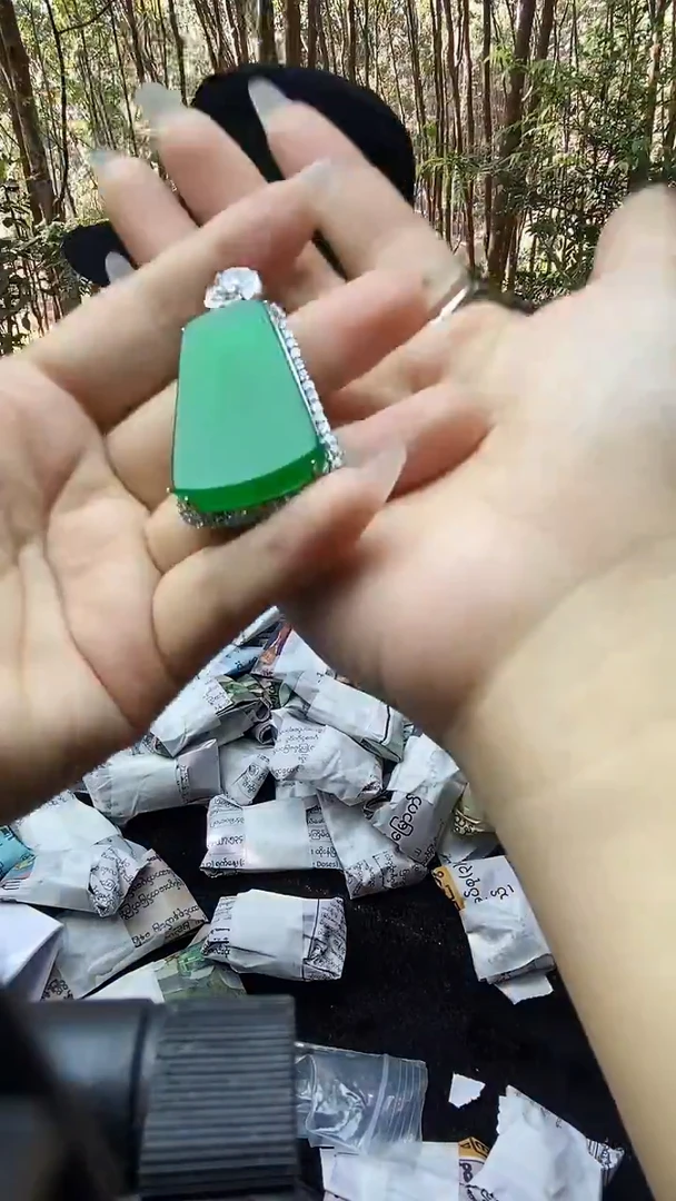 满色吊坠    所见即所得