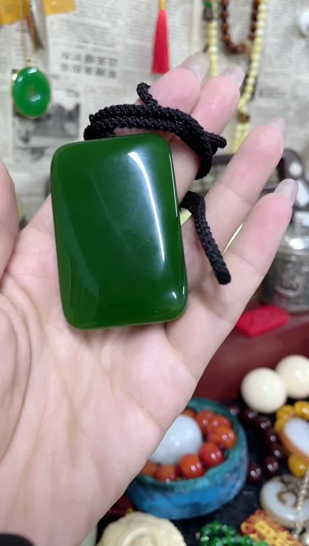 和田玉未镶嵌挂件主播推荐主播推荐